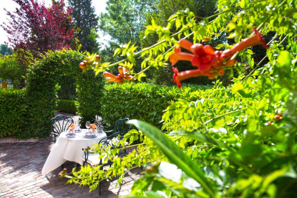 Hotel Villa Leri Monte Colombo ภายนอก รูปภาพ